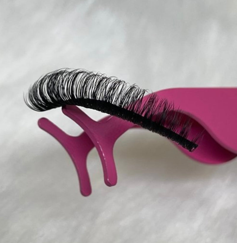 Russian volume lashes
